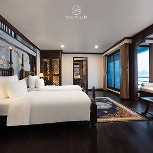 Family King Suite